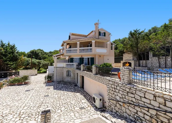 Angelos By * Κασσιόπη